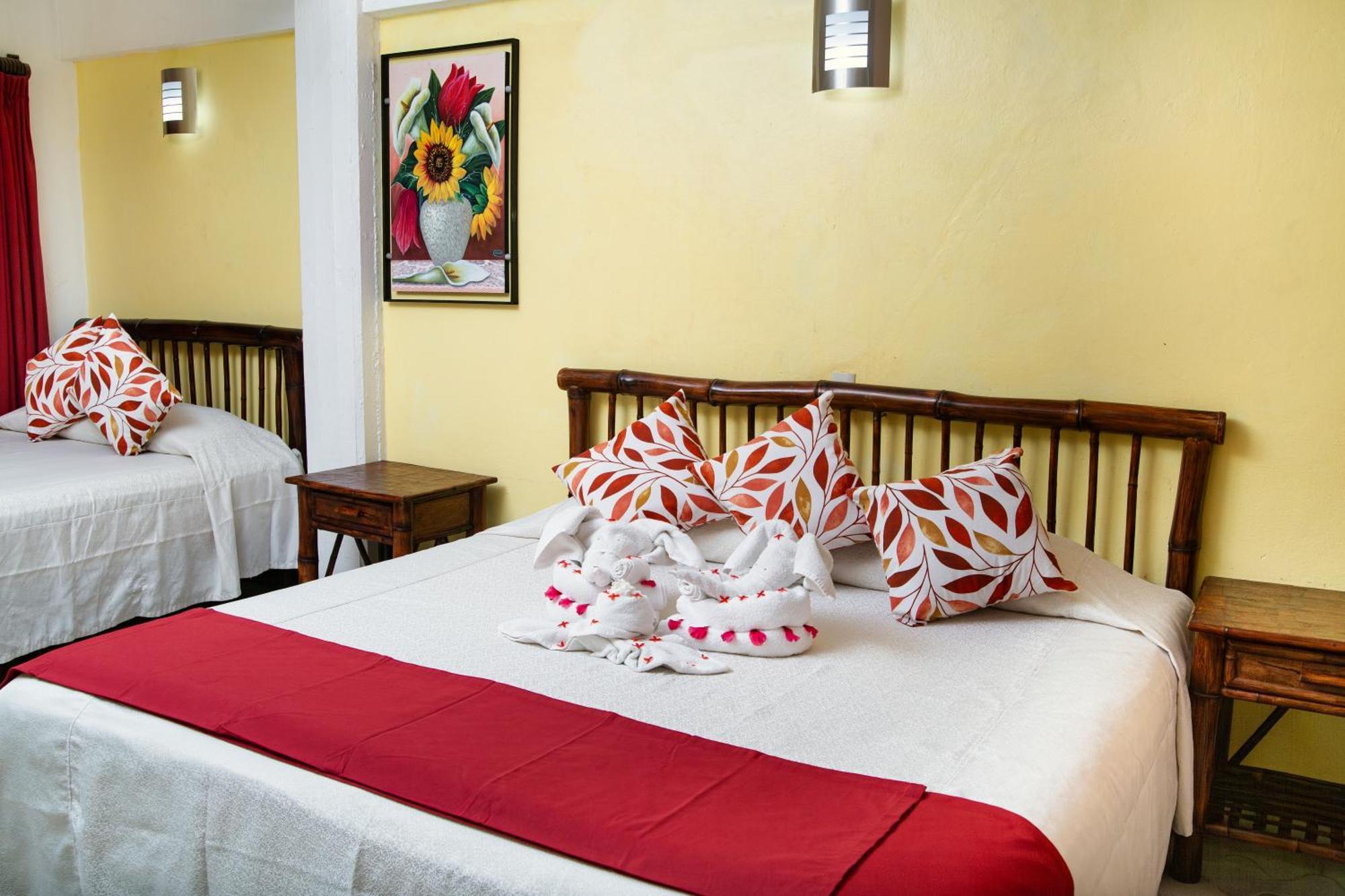 Hotel Zihua Caracol Zihuatanejo Exterior foto